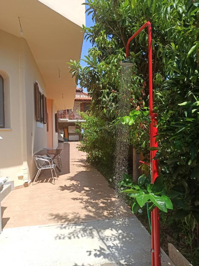 Happy Days Apartment Tiros Bagian luar foto
