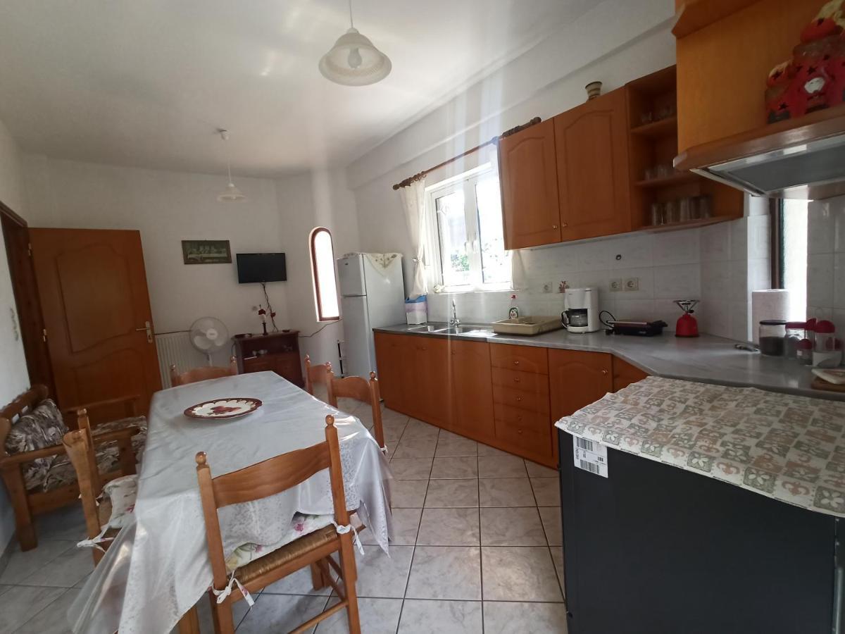 Happy Days Apartment Tiros Bagian luar foto